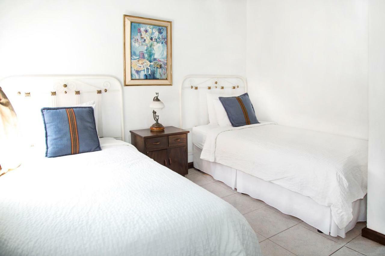 Villas Santa Ana Antigua Bagian luar foto